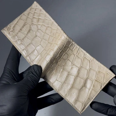 Cartera de hombre doble pliegue cocodrilo beige, 6 ranuras para tarjetas, doble bolsillo para billetes, hecha a mano Foto 1 de 4