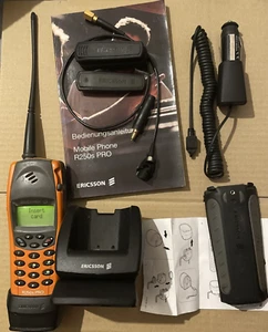 Rare Ericsson R250s Pro - Ensemble téléphone portable robuste GSM Pro 2G PMR résistant à l'eau - Photo 1 sur 5