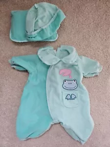 Berenguer Bebés Muñeca Ropa JC Juguetes Conjunto Menta Verde Rana Body Gorra Almohada - Imagen 1 de 10