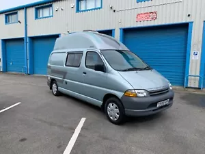 TOYOTA HIACE 2.5 DIESEL 2/4 BERTH HITOP CAMPER VAV - Picture 1 of 17