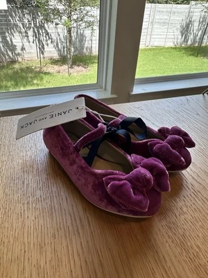 Nuevo con etiquetas Janie & Jack zapatos planos de terciopelo fucsia, 7T niñas pequeñas nuevas con etiquetas Foto 1 de 3