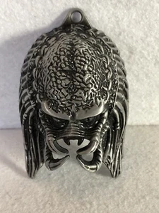 Predator Mask Keychain Face - Predator Helmet / Alien vs Predator / Metal - Picture 1 of 7