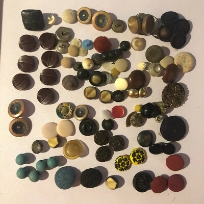 Vintage Shank Button Mixed Lot Bakelite Etc. 1930s - 60s - Image 1 of 4