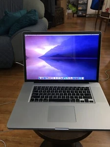 Apple Macbook Pro 17" 2011 C- i7" 2.2Ghz 8GB RAM 750HDD A1297 - Picture 1 of 10