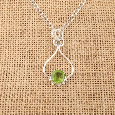 Peridot Gemstone Handmade 925 Sterling Silver Jewelry Pendant Gift For Wife - Image 1 of 3