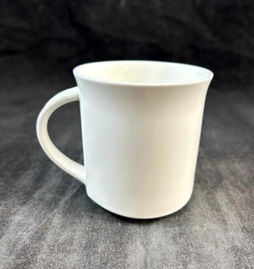 Villeroy and Boch Alba Mug Eliptical All White Design - Picture 1 of 6