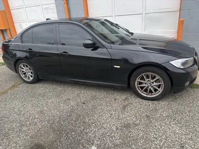 BMW 328i 328Xi 2007-2011 sedán conjunto de puerta trasera pasajero derecho OEM 668 Foto 1 de 4