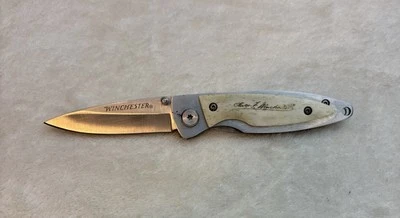 Cuchillo de bolsillo plegable de colección Oliver F. Winchester hoja de borde liso único bloqueo de marco Foto 1 de 4