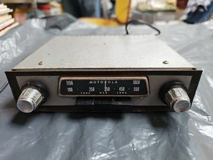 Radio de coche Motorola 115T - Ideal para coche clásico etc - Sin probar... - Imagen 1 de 9