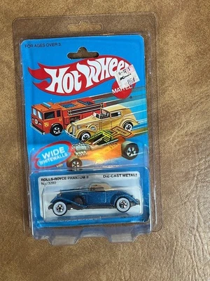 1983 HOT WHEELS ROLLS-ROYCE PHANTOM II BLUE BLACKWALLS IN PACKAGE #3290 - Image 1 of 4