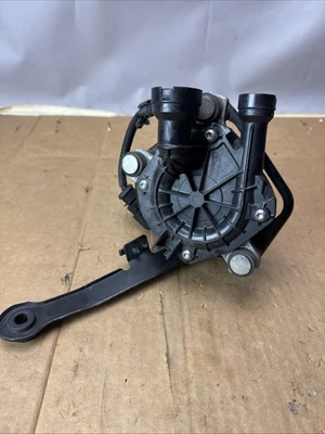 Bomba de smog de aire secundaria VW Volkswagen Beetle CC Jetta Audi RS5 2005-2015 OEM Foto 1 de 4