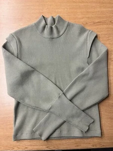 Truth By republic Fitted Ribbed Green Mock Neck Sweater Shoulder Detail Size L - Picture 1 of 2