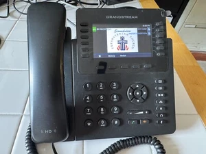 Grandstream GXP2170 HD IP Phone - Handset, Handset Cord, Stand and Power Supply - Bild 1 von 3