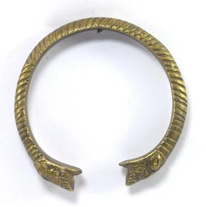 Vintage Old Solid Brass Made Tribal Hand Kada Bracelet Lion Figurative G18-50 - Picture 1 of 8