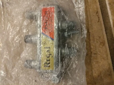 4-Way F-Type RF Coax Cable Splitter Coaxial Cable TV Antenna Satellite 5-2050MHz - Image 1 of 2