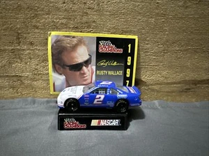 Rusty Wallace #2 Penske Racing Racing Champions 1996 con soporte - Imagen 1 de 8