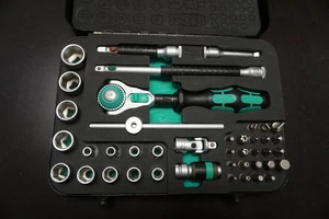 Wera Zyklop 1/4"Drive Metric Chrome Socket Wrench Set, 42 Pieces 05003533001 - Bild 1 von 3
