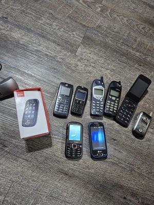 Lot Of 8 Cell Phones Untested Parts/ Repair Sold As Is Nokia Samsung LG Alcatel - Image 1 of 4