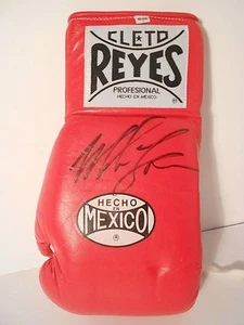 MIKE TYSON Autographed Cleto Reyes Leather Boxing Glove - NEW - FREE SHIPPING! - Picture 1 of 3