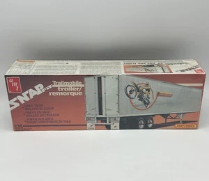 Modelkit Matchbox AMT Snap Fit Trailmobile "Team Suzuki" on 1:32 Sealed NIB - Picture 1 of 3