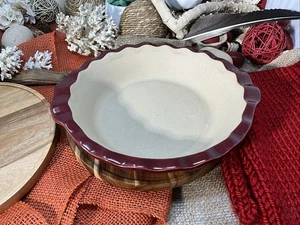 Pampered Chef 9” Deep Dish Pie Plate 1332 Cranberry - Picture 1 of 5