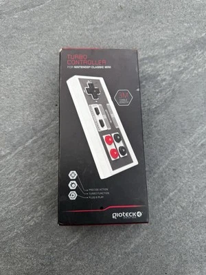Gioteck Nintendo Mini NES Classic TURBO CONTROLLER With 3M Cable Joypad  - Image 1 of 4