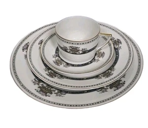 Pirken Hammer Marienbad Czechoslovakia Bone China Aladdin 16 PC Dinnerware Set - Picture 1 of 9