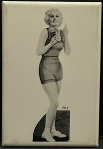 Vintage Pocket Mirror Lovely Actress Jean Harlow the Original "Blonde Bombshell" - Picture 1 of 6