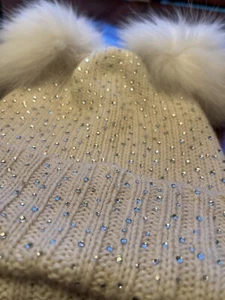 Girls REGINA Angela Maffei Ivory Cashmere Rhinestone Fox Fur Pom Pom Beanie Hat - Picture 1 of 7