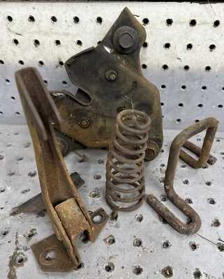 1973 - 1977 CHEVROLET MALIBU MONTE ELCAMINO HOOD LATCH ASSEMBLY SETUP - Image 1 of 3