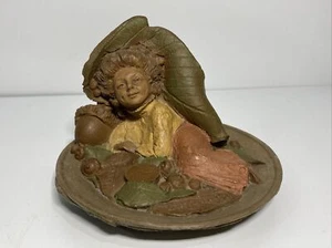 Tom Clark's Colette Figurine Vintage Lady w/ Acorns 1028  - #55 - Picture 1 of 9