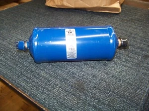 Emerson EK Liquid Line FIlter Drier R744 EK-305S New - Picture 1 of 3