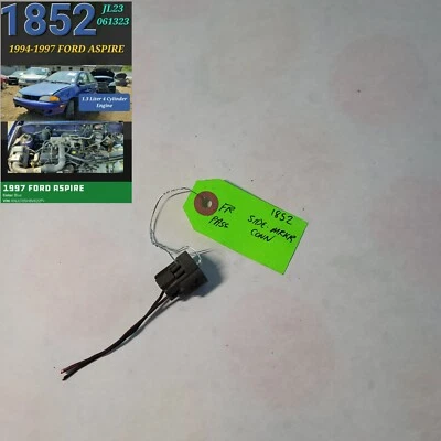 ⭐⭐OEM FORD ASPIRE 1994-1997 MARCADOR DELANTERO DERECHO CONECTOR LUZ ESTACIONAMIENTO⭐⭐ Foto 1 de 2