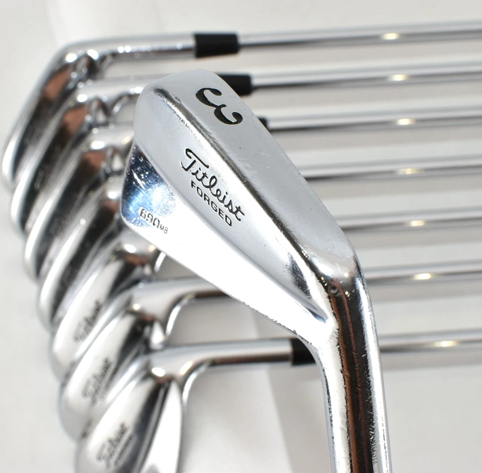Titleist 690MB 8p 3-4-5-6-7-8-9-Pw RH Golf Iron Set Stiff DG S300 Club 690 MB - Image 1 of 4