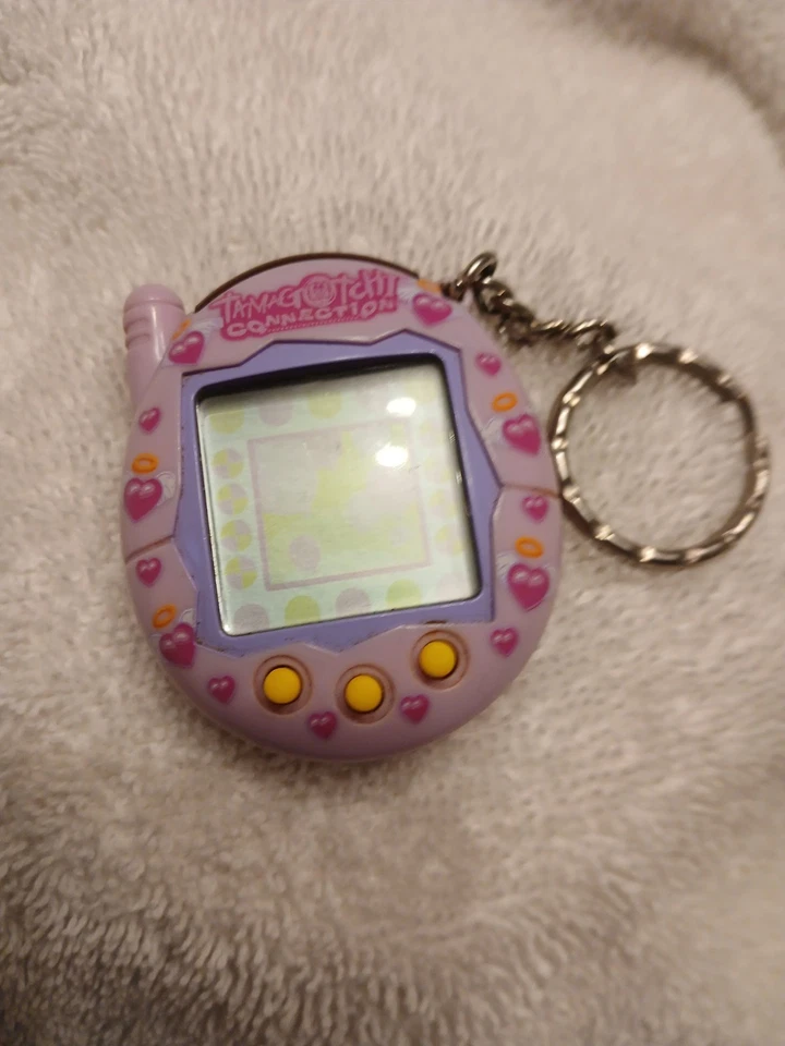 Tamagotchi Bandai Hearts w/ Halo & Angel Wings Connection 2004 V3 Pink Purple - Image 1 of 4