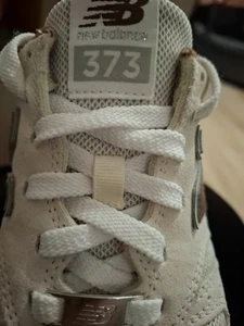 New Balance 373 Classic Cream & Brown With White Laces Size 6.5 Uk - Imagen 1 de 10