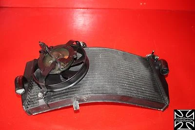 02-03 HONDA CBR954RR FABRICANTE DE EQUIPAMENTO ORIGINAL RADIADOR MOTOR REFRIGERADOR RADIADOR DE REFRIGERAÇÃO - Imagem 1 de 4