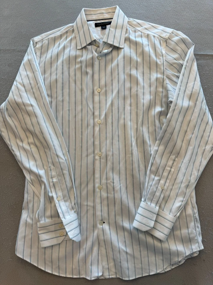 Camisa con botones Banana Republic para hombre mediana sin planchar delgada blanca cuello de 15,5" Foto 1 de 4