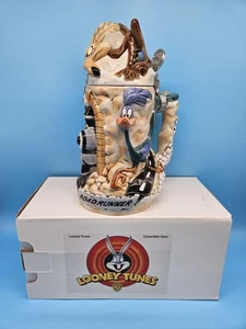 1997 Stahl Road Runner & Wile E Coyote Warner Bro Looney Tunes Stein #267/10,000 - Picture 1 of 11