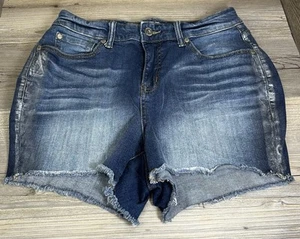 Torrid Women 10 (30x3.5) Denim Jeans Shorts Side Silver Stripe - Picture 1 of 9