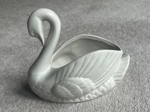 Swan shaped Trinket Dish, ceramic decoration, glazed white, unbranded - Picture 1 of 6