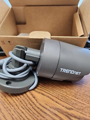 Trendnet TV-A100 Indoor Outdoor Day Night Infrared BNC Wired Security Camera - Image 1 of 4