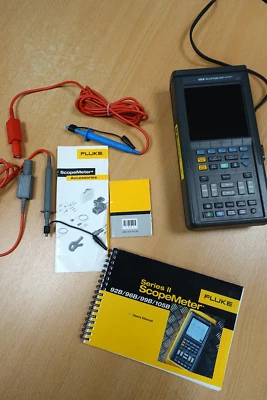 Fluke 105B industriel Scopemeter oscilloscope digital true RMS multimeter - Image 1 of 4