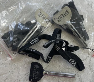 3 Pcs Metal Alter Ego Tube Squeezer Keys Hair Dye Color Key Roller With Lanyard - Picture 1 of 2