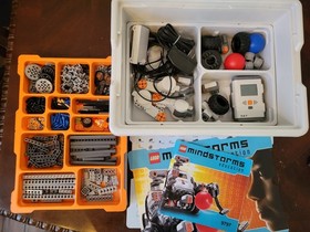 LEGO Mindstorms NXT 9797 Education Base Set with software