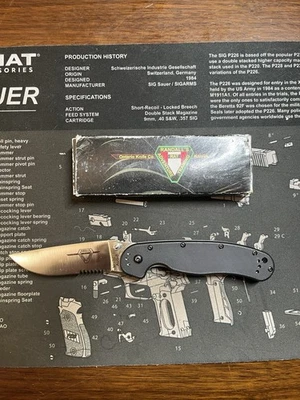 Ontario RAT-1 Knife ON8848 closed linerlock. Partially serrated, satin finish - Image 1 of 4