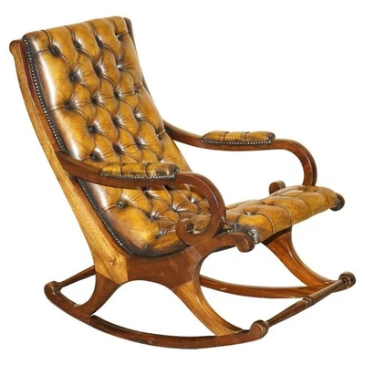 SILLÓN MECEDOR CHESTERFIELD DE CUERO MARRÓN TEÑIDO A MANO TOTALMENTE RESTAURADO DE COLECCIÓN Foto 1 de 4