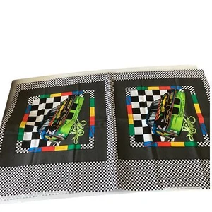 Tela de dos almohadas Grand Prix Auto Racing recortada tamaño acabado 18" - Imagen 1 de 3