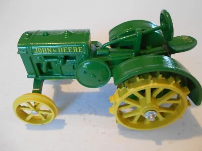 Vintage 1982 Scale Models 1:16 John Deere GP Tractor No.9 Collector Limited 3000 - Image 1 of 4