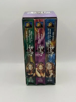 Buffy the Vampire Slayer - Slayer Pack (VHS, 1998) 3-Tape Box Set RARE OOP - Image 1 of 4